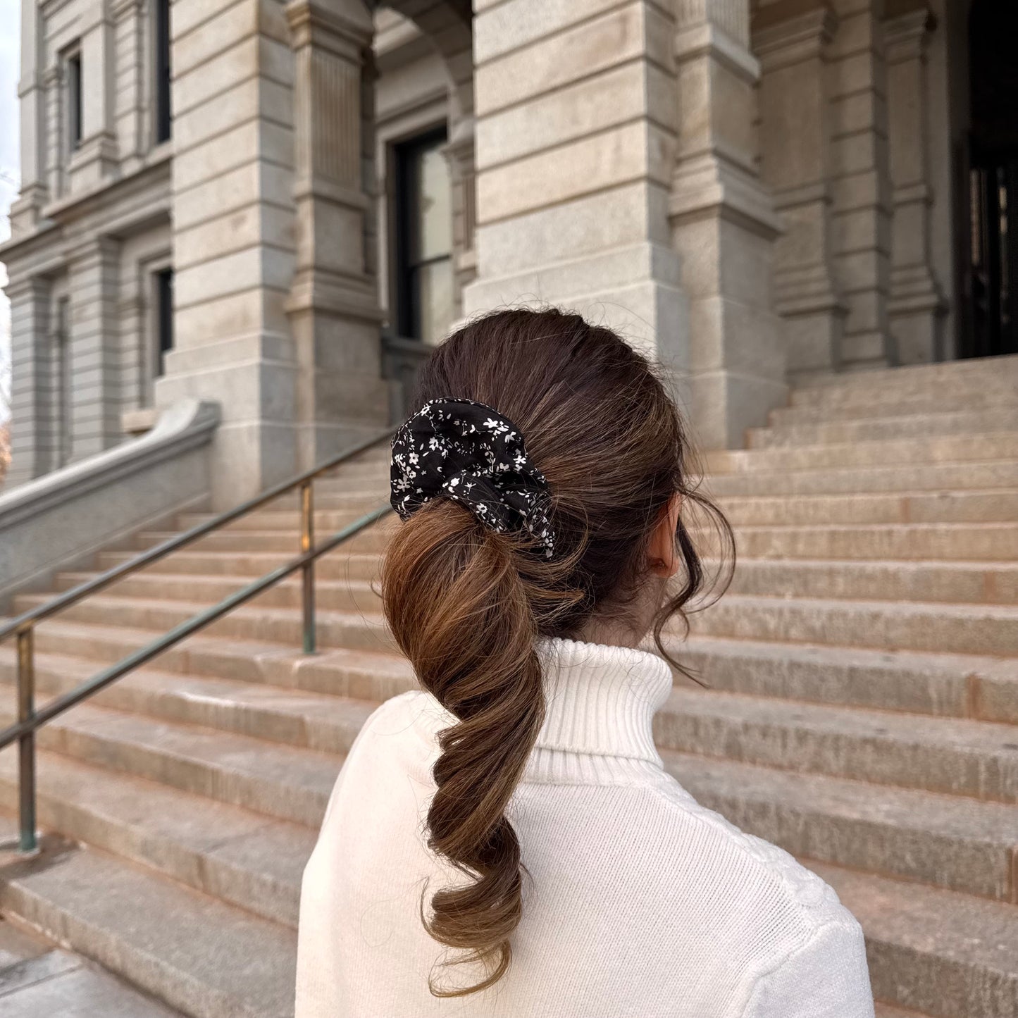 Noir & Blanc Scrunchie